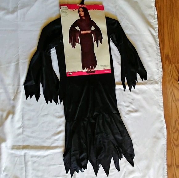 NWT Fun World Girls Morticia Adams Costume - Picture 3 of 3